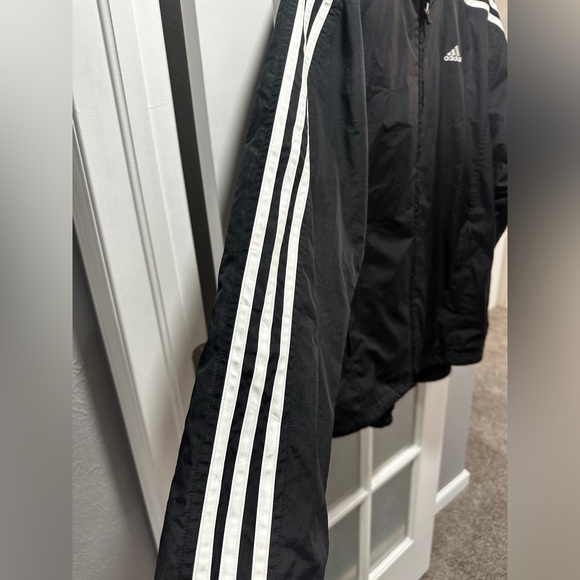 Men’s Adidas Jacket - Picture 6 of 9
